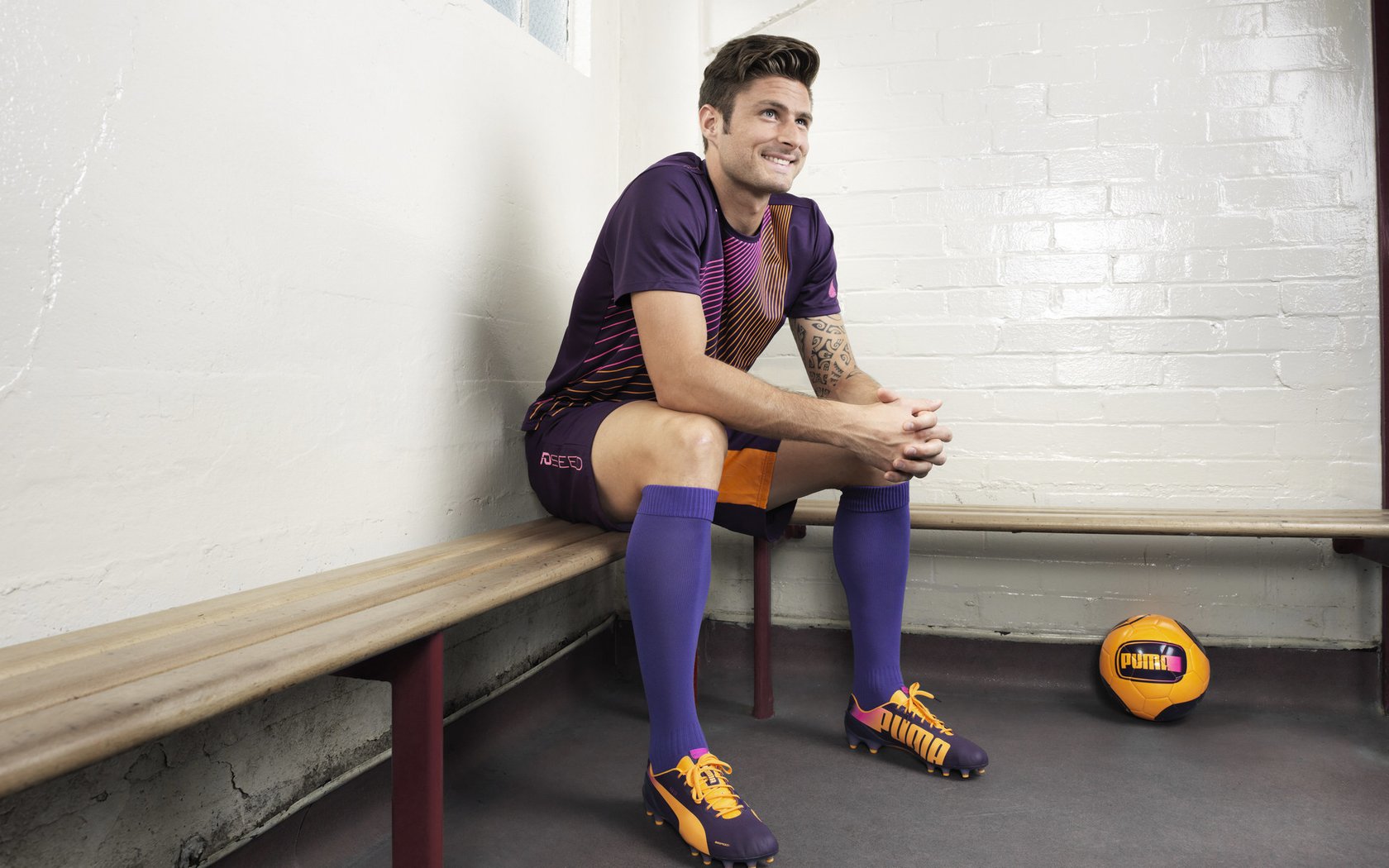 Scout焦点对战，莱万多夫斯基与70激战快船分钟，险胜胜负难料！赛场气氛高涨