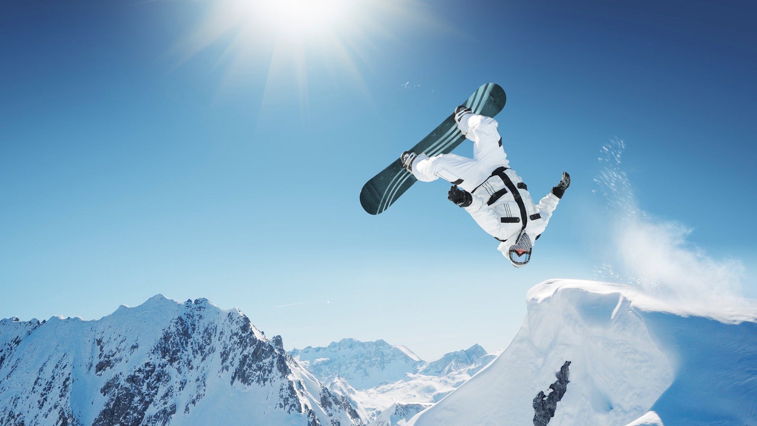 Scout焦点对战，莱万多夫斯基与70激战快船分钟，险胜胜负难料！赛场气氛高涨